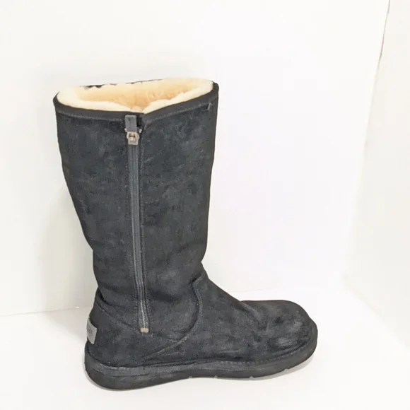 UGG Cargo Suede And Shearling Boots - Picture 11 of 16